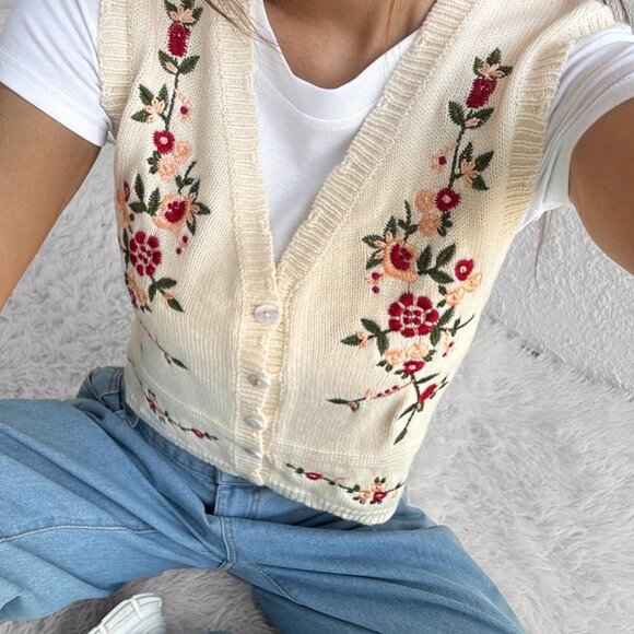 Multicolor Casual Women's Sweet Embroidered Vest - Picture 3 of 8